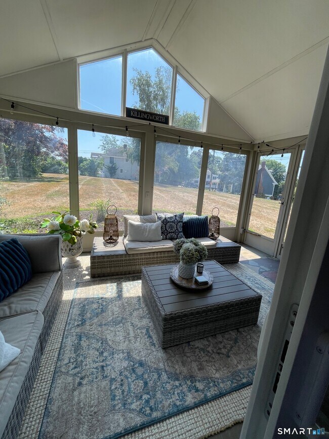 Building Photo - 33 Hartford Ave