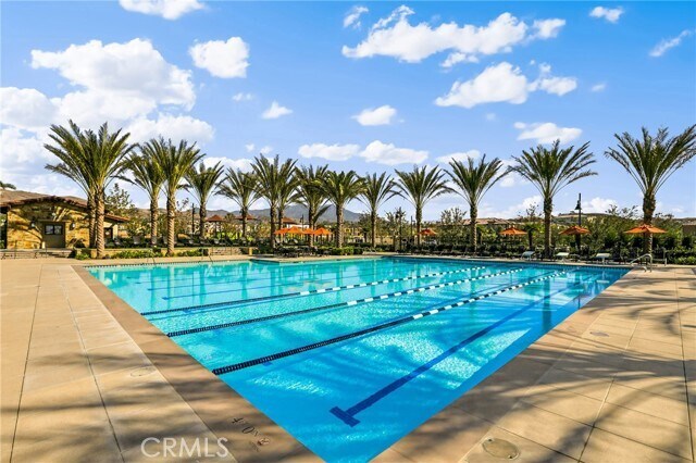 Building Photo - 13 Savannah