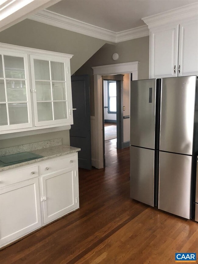 Building Photo - 1933 Lewis Mountain Rd