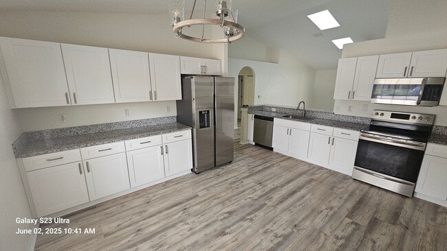 Building Photo - Updated 3 Bedroom, 2 Bath Home in Matanzas...