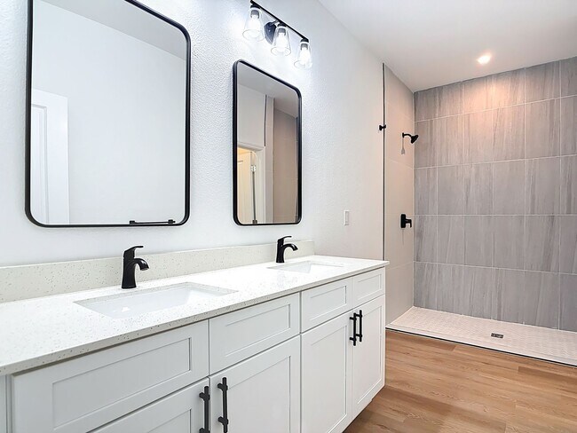 Building Photo - Brand New Home in North Port *3 Bedrooms & 2 Baths*