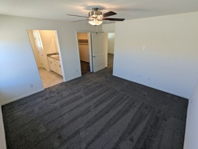 Building Photo - 7071 Alabaster Peak St