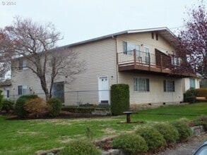 Building Photo - CL2622-2624