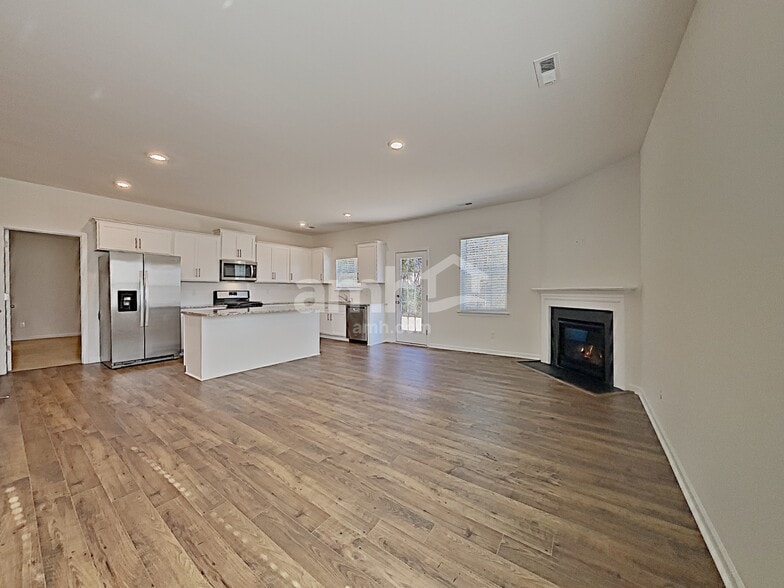Building Photo - 5004 Jamie Sloop Ln
