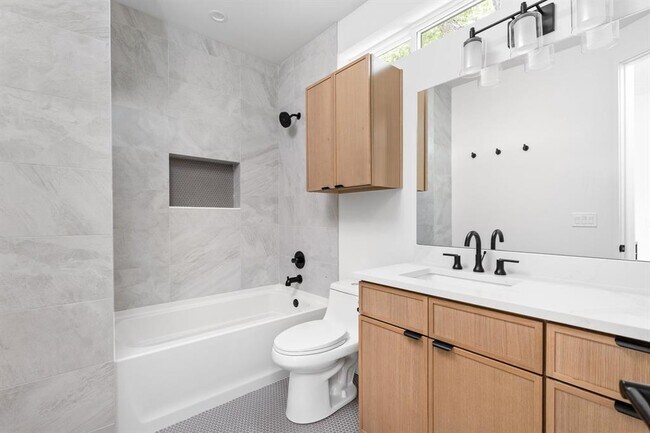 Building Photo - 2917 Lyons Rd