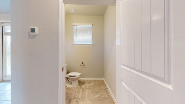 Building Photo - 1406 Veranda Mist