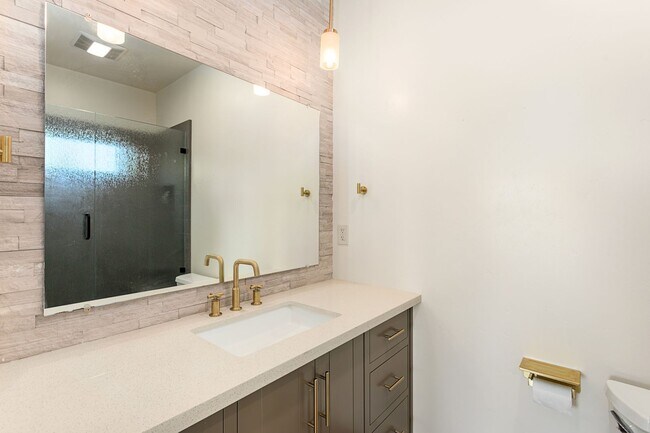 Building Photo - Gorgeous 2 bed, 2 bath home in Lincoln, CA