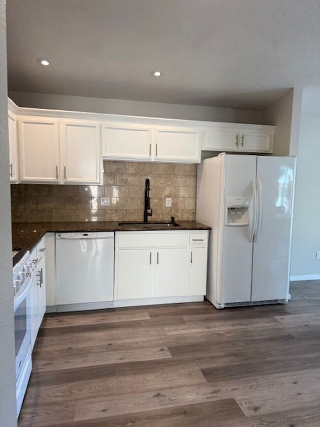 Building Photo - Single Level Remodeled House in Rohnert Pa...
