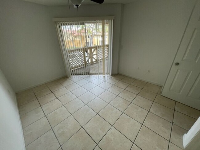 Building Photo - Palm Lakes Condominium