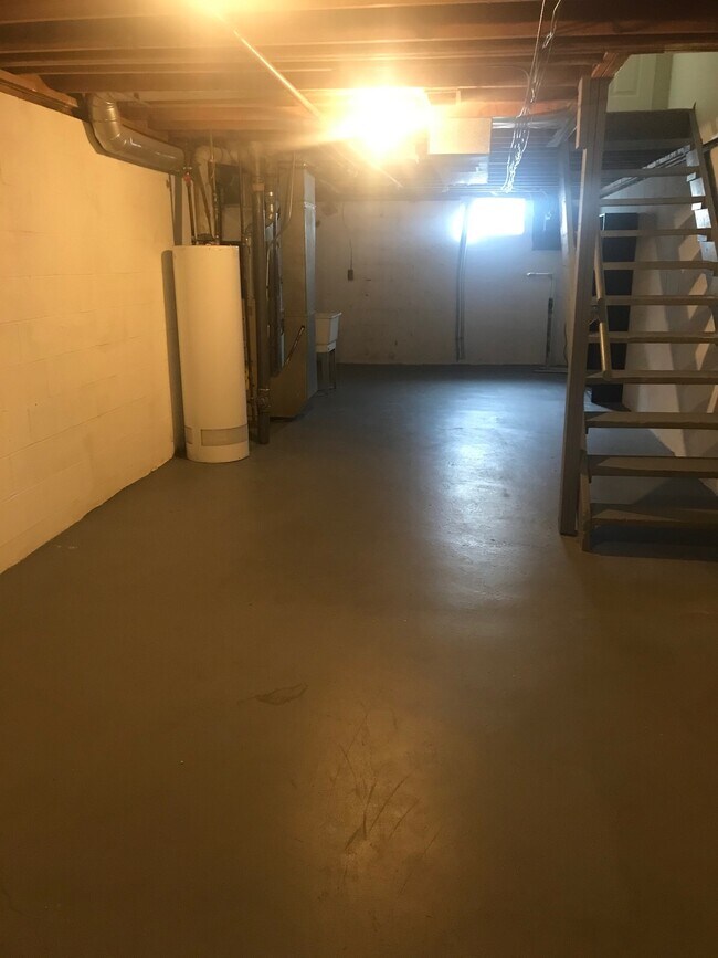 Building Photo - 3860 Niles Carver Rd