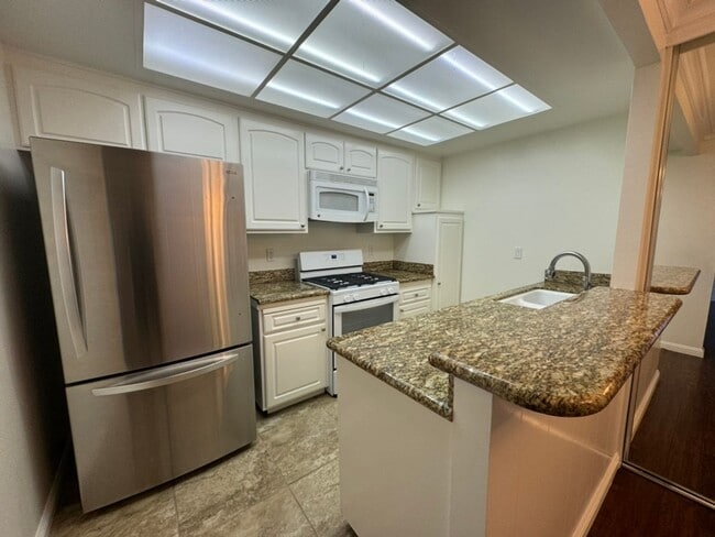Building Photo - Spacious 1st Floor 2 Bedroom, 2 Bathroom Condo in a Gated Community –in Whittier!