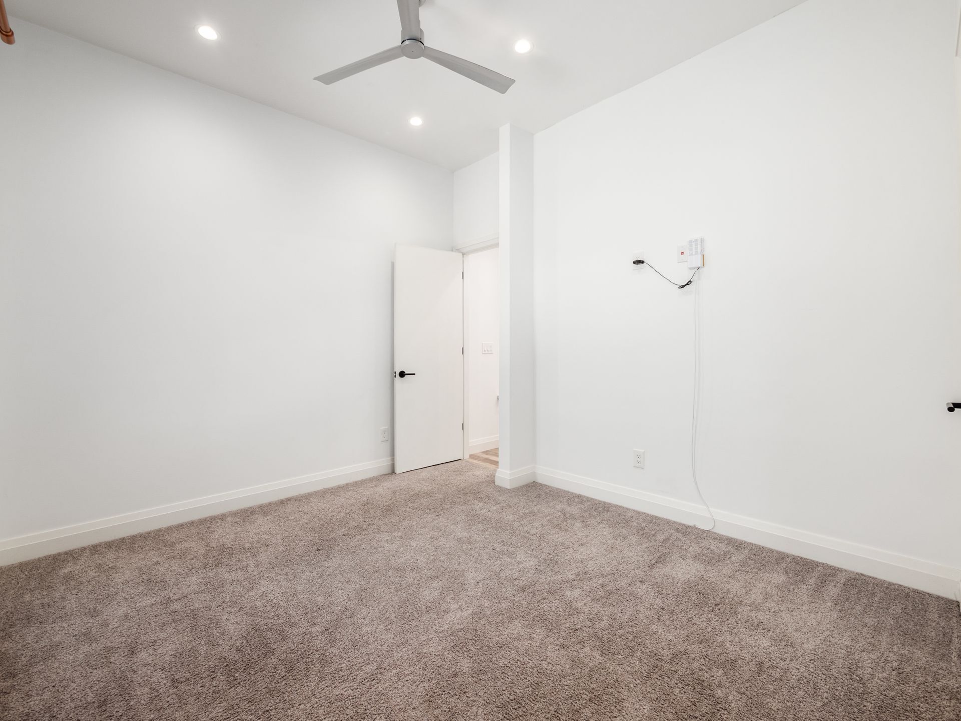 Building Photo - 911 N 4th St