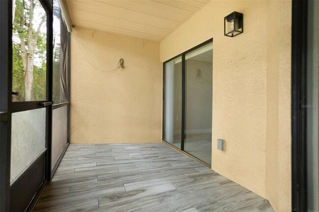 Building Photo - 7711 Sugar Bend Dr