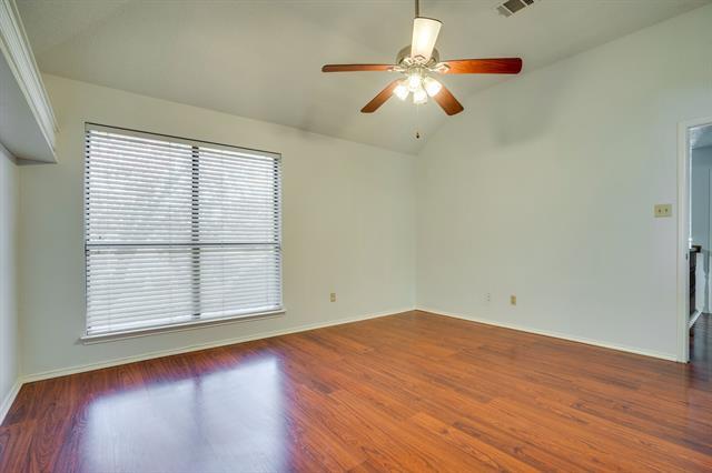 Building Photo - 329 Parkway Blvd