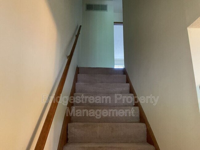 Building Photo - 4595 Burchdale St