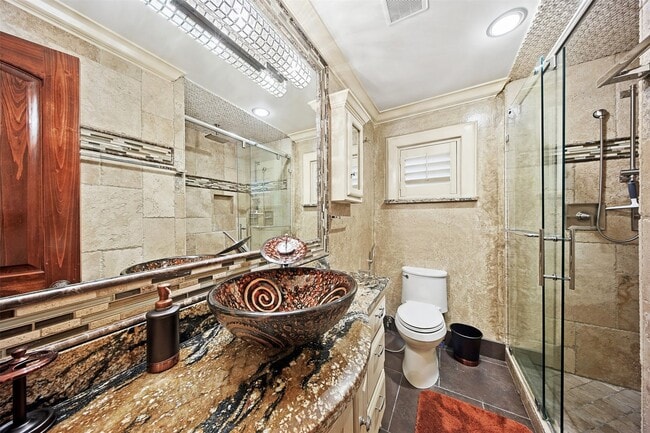 Building Photo - 3543 Rosedale St