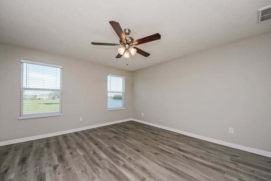 Building Photo - 3171 Turret Dr