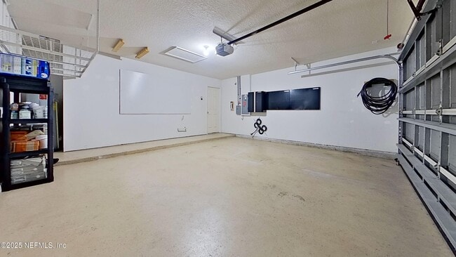 Building Photo - 12275 Deersong Dr