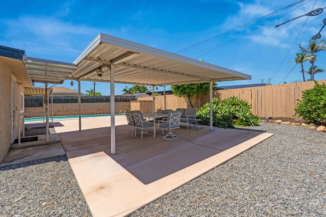 Building Photo - A San Diego Home with a Pool? Yes please!