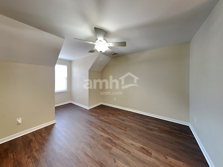 Building Photo - 7528 Prairie Rose Ln