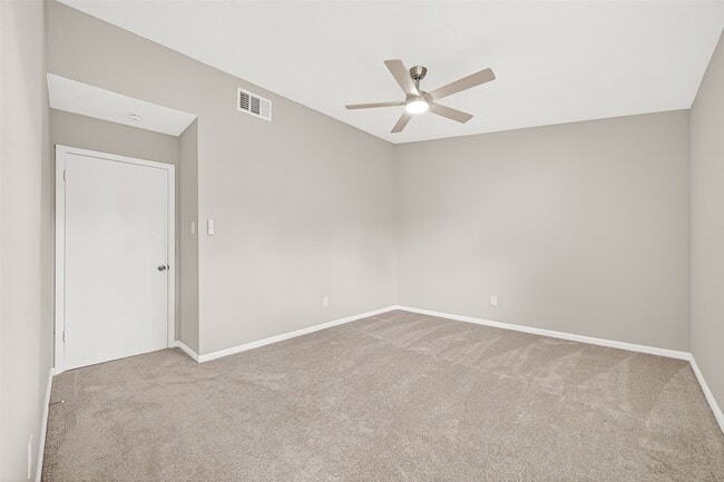 Building Photo - 7646 Winkle Wood Ln