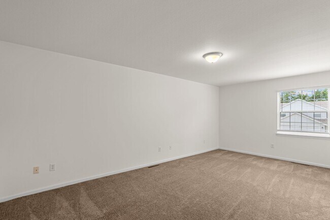 Building Photo - 2612-2614 Northampton Dr.