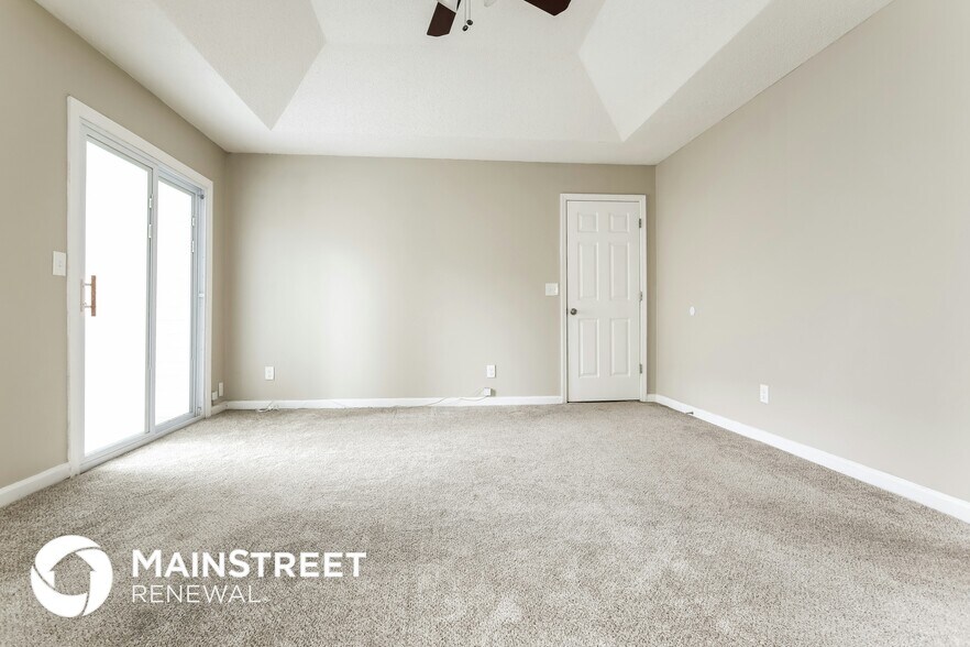 Building Photo - 4399 Barclay Way