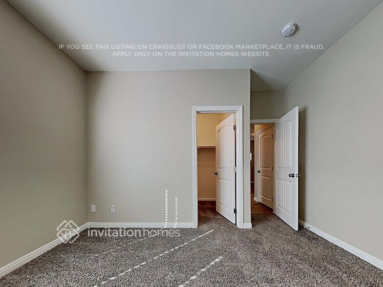 Building Photo - 9639 Vega Carpio Ave