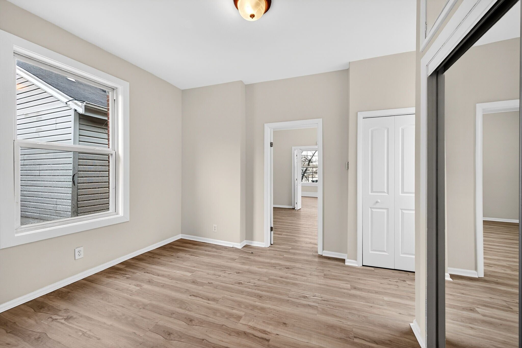 Building Photo - 4028 Schiller Pl