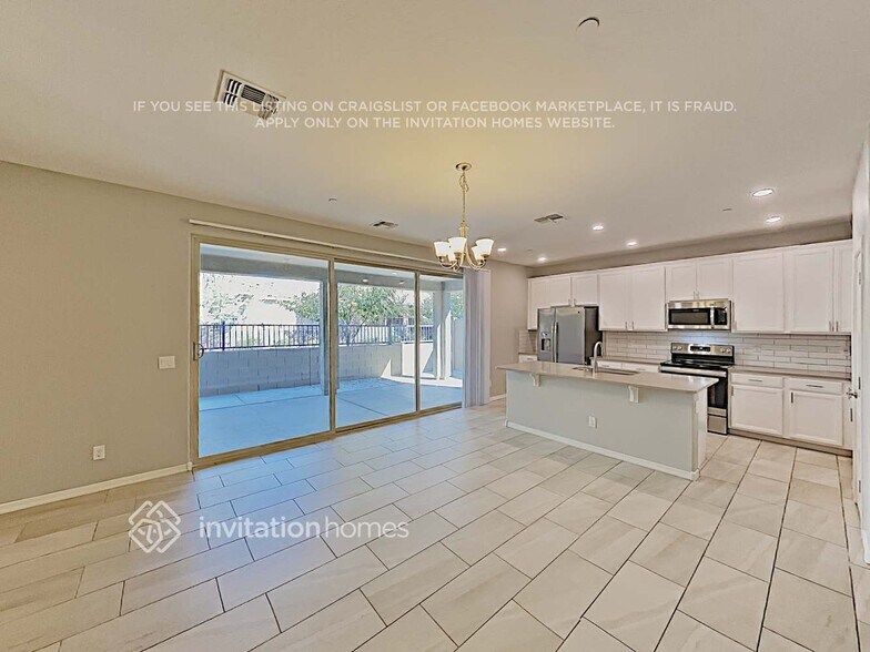 Building Photo - 6854 E Peralta Cir