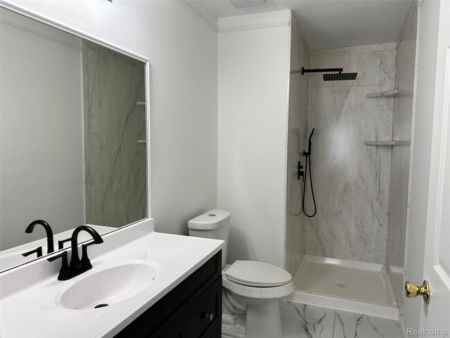 Building Photo - 16508 Radison Dr