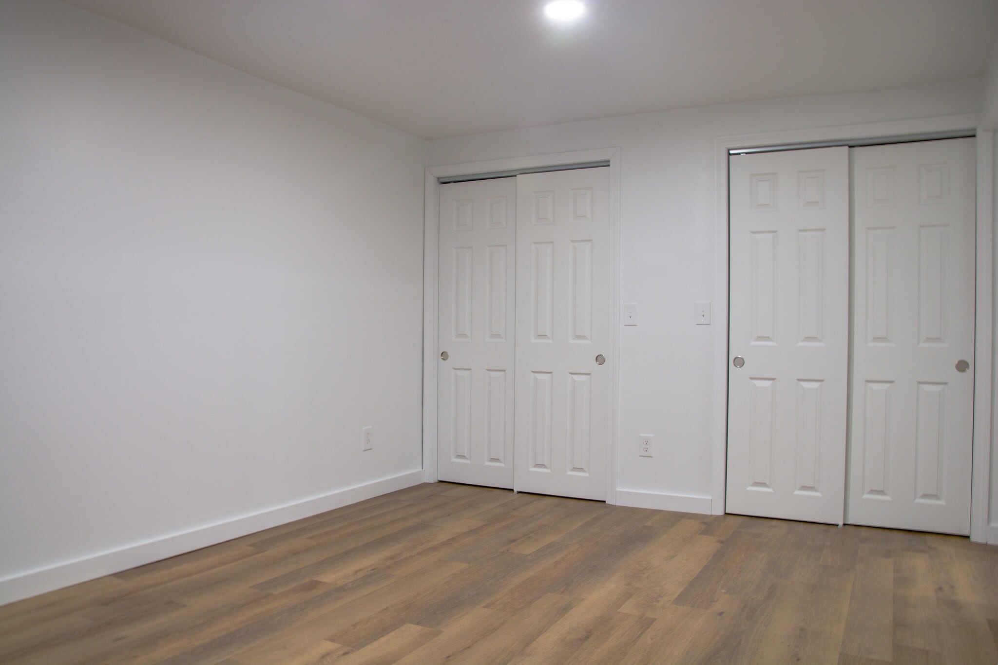 Building Photo - 548 Main St