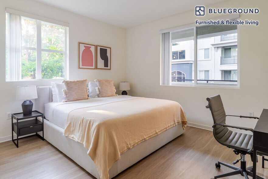 Building Photo - 34 Union Square