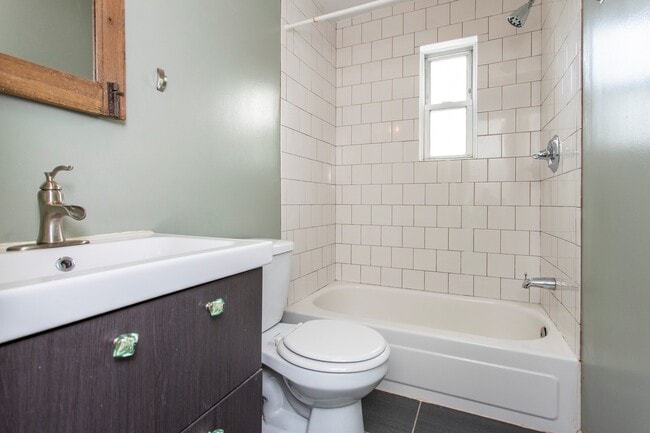 Building Photo - FISHTOWN | 2 bed/1 bath