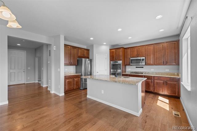 Building Photo - 984 McMurdo Cir