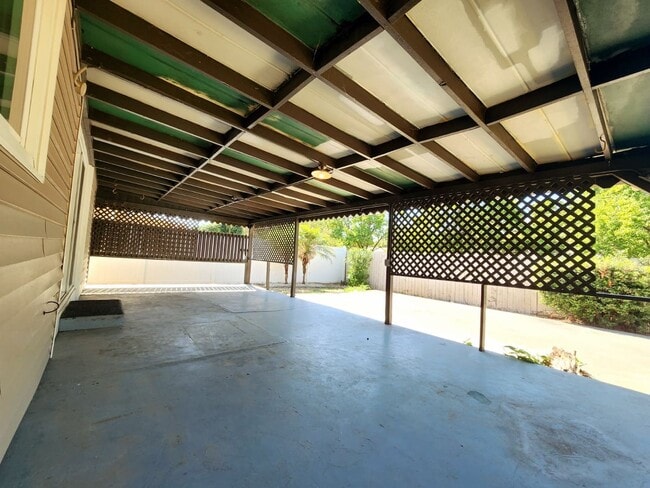 Building Photo - Rancho Cordova 3 Bedroom 2 Bath