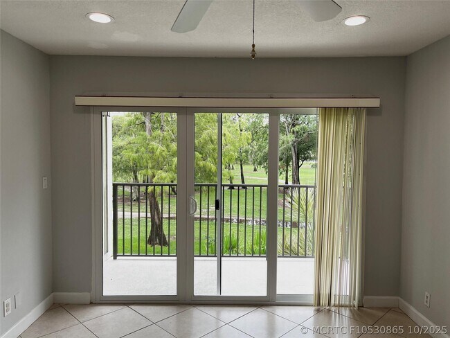 Building Photo - 8149 Lagos De Campo Blvd