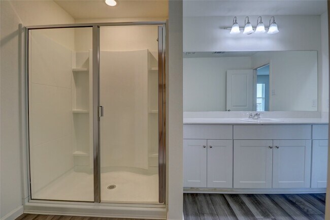 Building Photo - 613 Colgate Cir