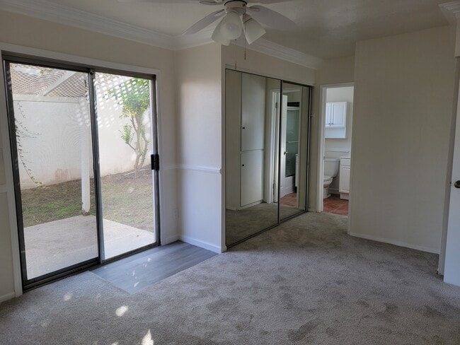 Building Photo - 641 Shalimar Dr