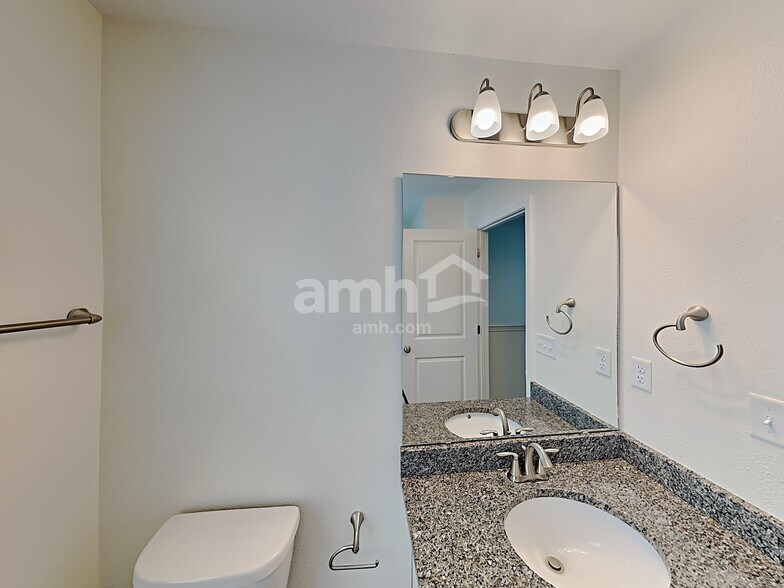 Building Photo - 2984 Calebs Cove Way