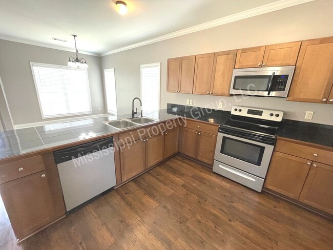 Building Photo - 3BR/2.5BA Home For Rent