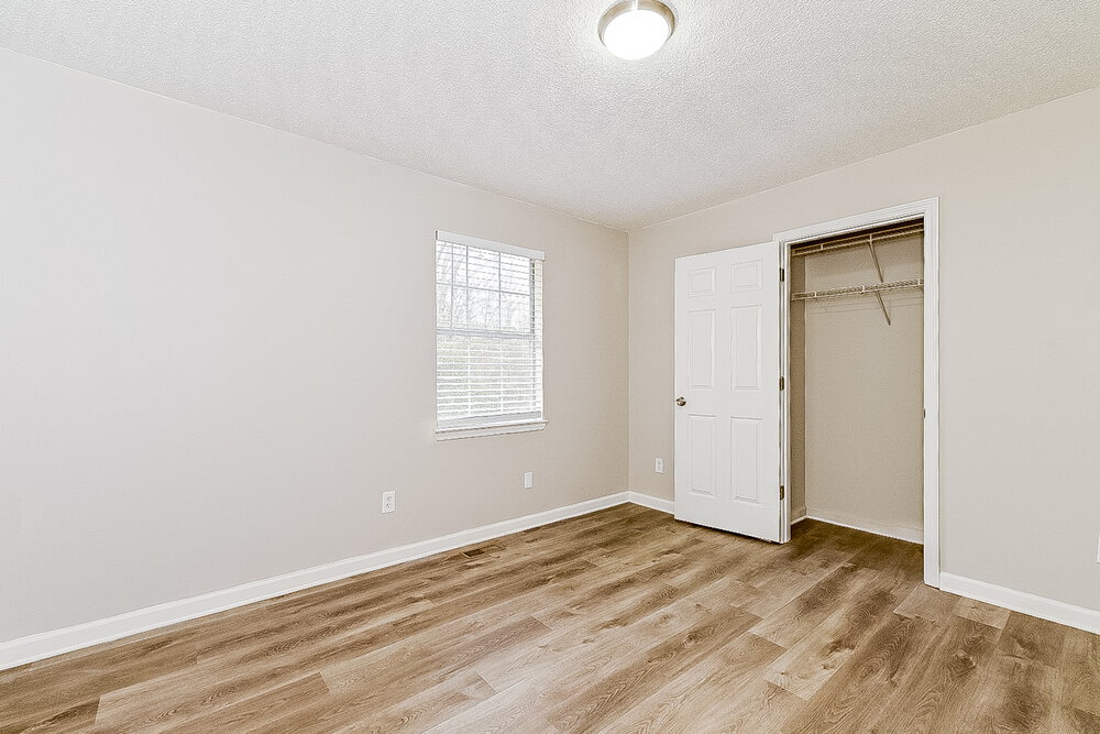 Building Photo - 1243 Shady Brook Ct