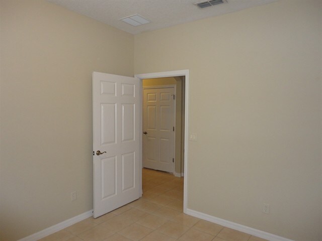 Building Photo - 13450 Sunkiss Loop