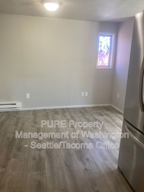 Building Photo - 1422 116th St S