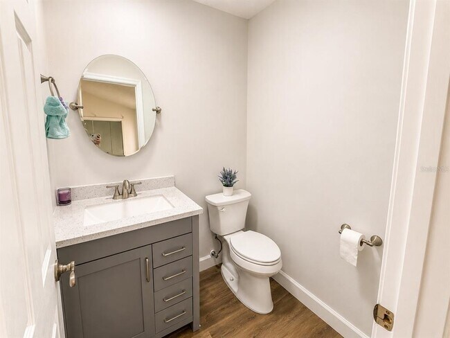Building Photo - 1211 Cabella Cir
