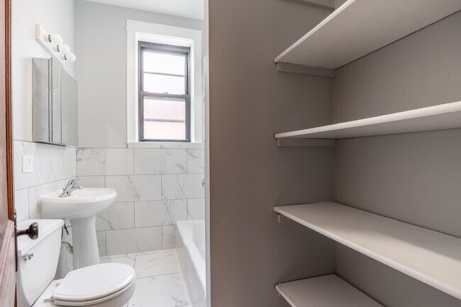 Building Photo - 2519 S Millard Ave