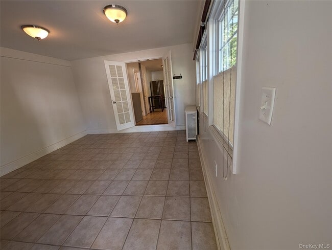 Building Photo - 56 Demarest Ave