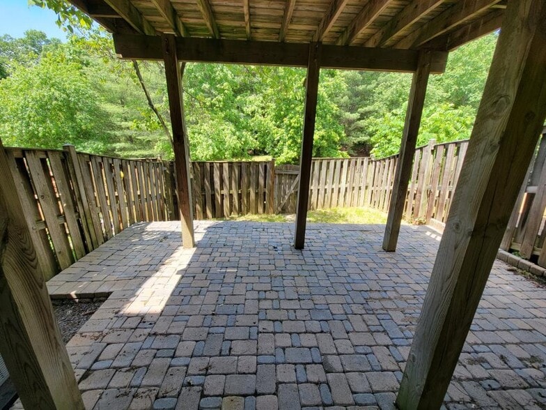 Building Photo - 6908 Compton Valley Ct