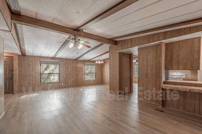 Building Photo - 30 Allen Rd