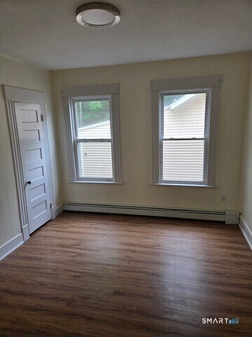 Building Photo - 19 Sprague St